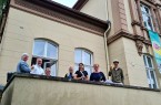 Karsten Hentschel von der St. Elisabeth Stiftung (2. v. l.) lud die Interessenten-Gruppe des UrbanPulse-Stammtisches in das zukünftige Pilotgebäude zur Besichtigung ein. Foto © UrbanPulse