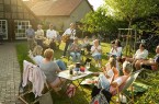 Picknick-Konzert-Hille,-Holzhausen-II-Alte-Scheune-und-Historische-Dorfschmiede-© Bild: Christian Schwier – Konzert 2025