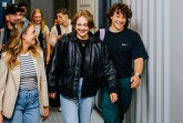 Foto (Universität Paderborn, Besim Mazhiqi): Ab sofort können sich Studieninteressierte an der Universität Paderborn für ihren Wunschstudiengang zum Start im Wintersemester 2026/27 bewerben.