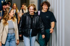 Foto (Universität Paderborn, Besim Mazhiqi): Ab sofort können sich Studieninteressierte an der Universität Paderborn für ihren Wunschstudiengang zum Start im Wintersemester 2026/27 bewerben.