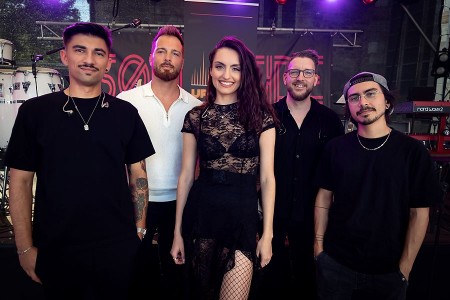 BU: Die Band UpTones bringen Coversongs auf die Bühne des Picknick-Konzerts. Foto:Pressefoto UpTones