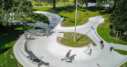 Viele der geplanten Sommerferienaktionen werden sich u. a. in den Bürener Almeauen abspielen, beispielsweise der Flohmarkt oder das Event „Sport and Chill“ am Skatepark. Foto: Maier Landschaftsarchitektur