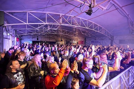 Das Rock'n'Revel zieht jährlich hunderte Besucher nach Altenbergen. | © Michael Fromme
